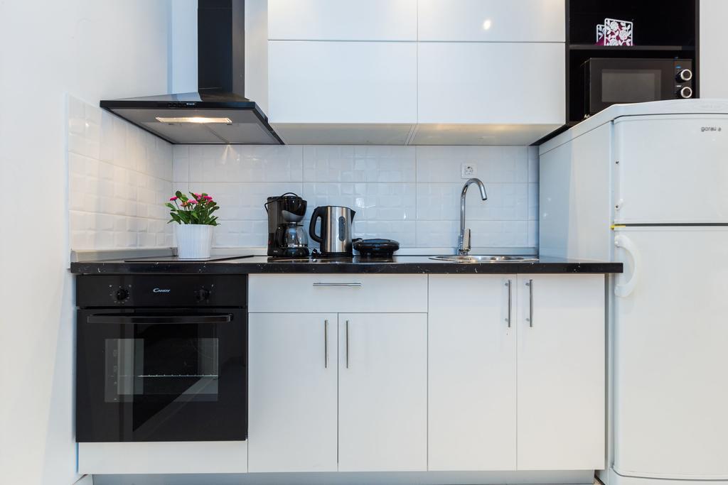 Apartments Elizabeth Биоград на Мору Екстериор снимка